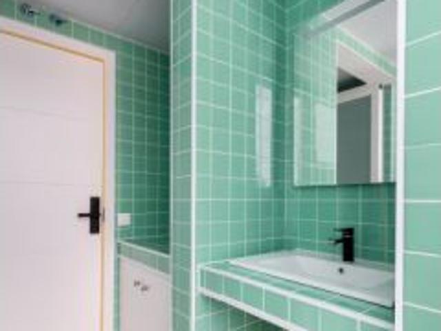 Se alquila habitación en piso compartido de 5 habitaciones en Getafe, solo estudiantes