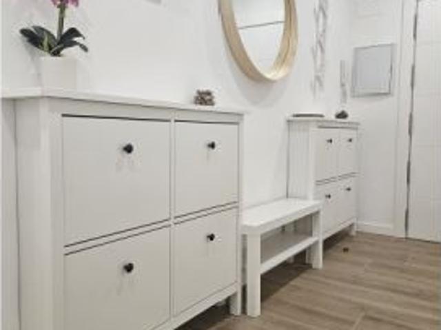Se alquila habitación en piso compartido de 5 habitaciones en Zaragoza, algunos gastos incluidos