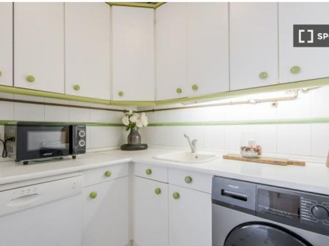 Se alquila habitación en piso compartido de 7 habitaciones en Almenara