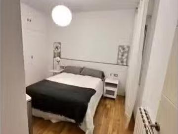 Se alquila habitación en piso compartido, El Guinardó, Barcelo.