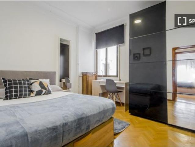 Se alquila habitación en piso compartido en Madrid