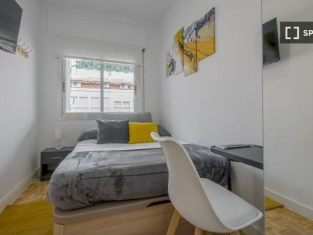 Se alquila habitación en piso compartido en Madrid