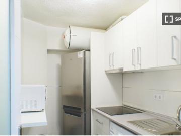 Se alquila habitación en piso compartido en Madrid