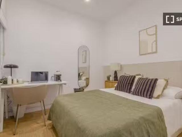 Se alquila habitación en piso compartido en Madrid