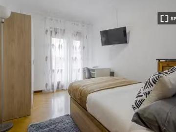 Se alquila habitación en piso compartido en Madrid