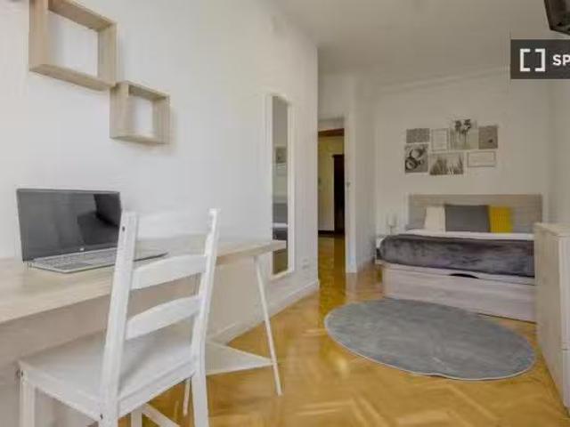 Se alquila habitación en piso compartido en Madrid
