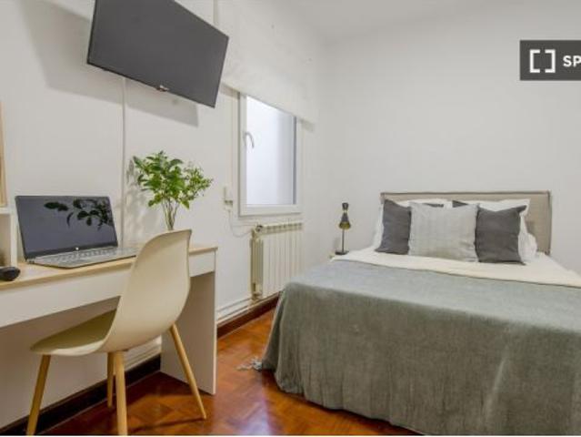 Se alquila habitación en piso compartido en Madrid