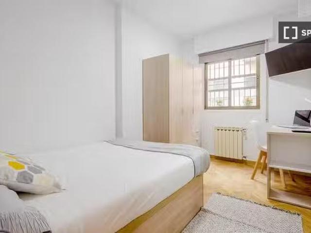 Se alquila habitación en piso compartido en Madrid