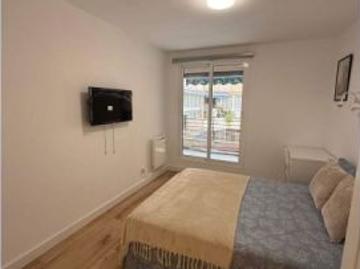 Se alquila habitación en piso compartido en Alicante