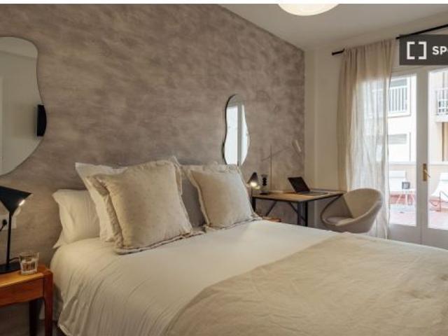 Se alquila habitación en piso compartido en Barcelona