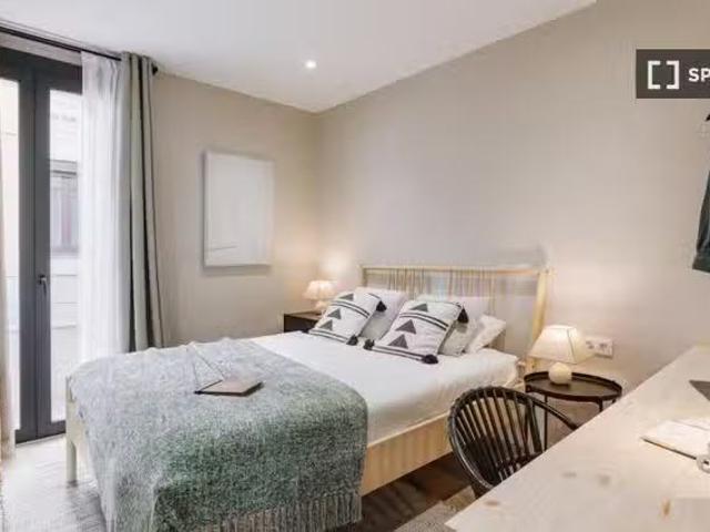 Se alquila habitación en piso compartido en Barcelona