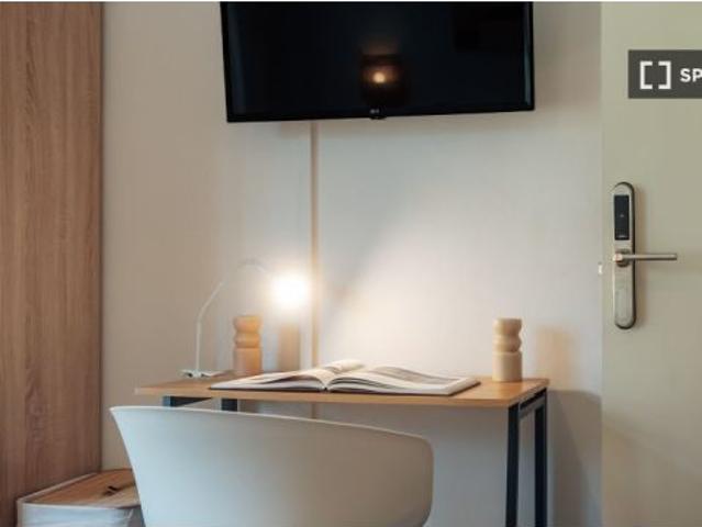 Se alquila habitación en piso compartido en Barcelona