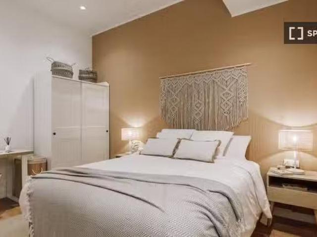 Se alquila habitación en piso compartido en Barcelona