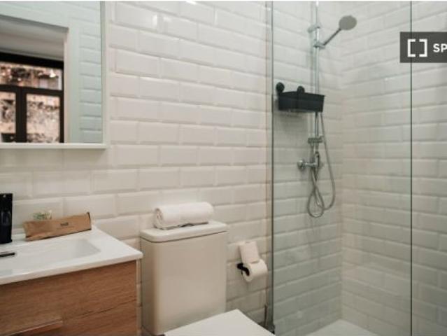 Se alquila habitación en piso compartido en Barcelona