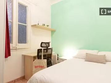 Se alquila habitación en piso compartido en Barcelona