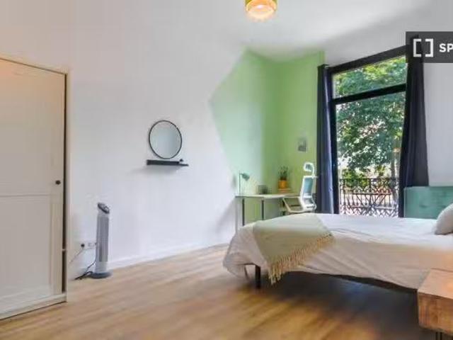 Se alquila habitación en piso compartido en Barcelona