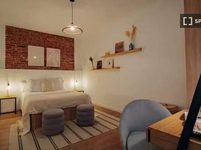Se alquila habitación en piso compartido en Barcelona
