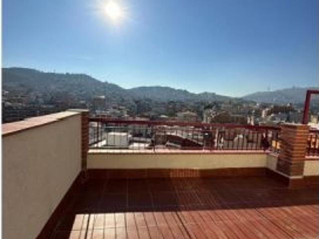 Se alquila habitación en piso compartido en Barcelona