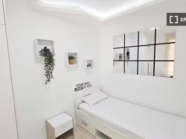 Se alquila habitación en piso compartido en Casería de Montijo