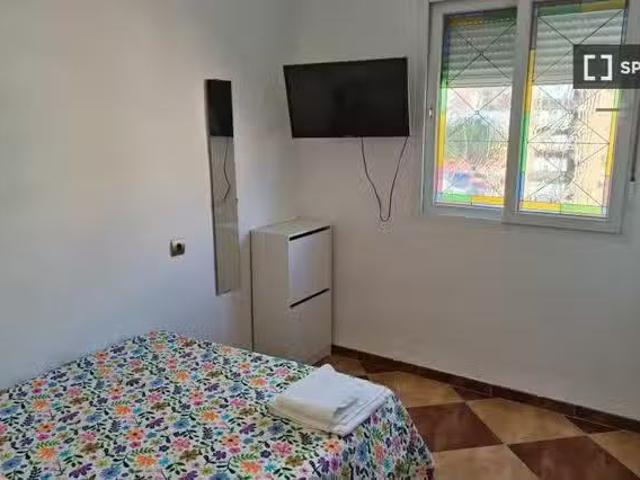 Se alquila habitación en piso compartido en Cruz del Humillade.