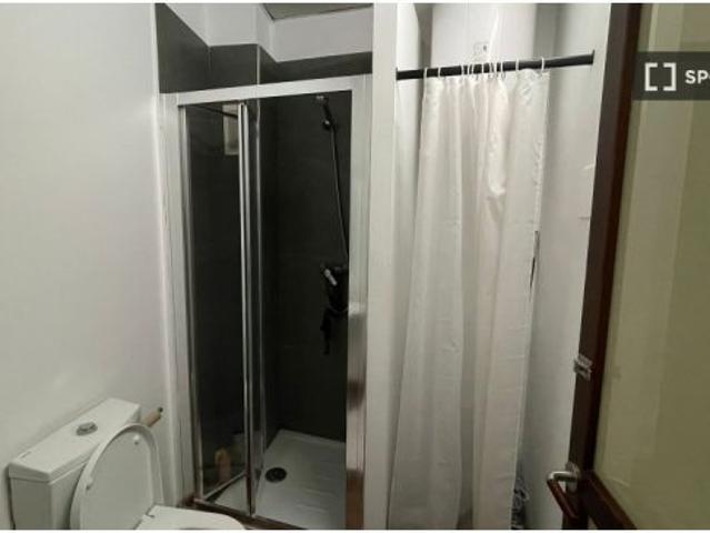 Se alquila habitación en piso compartido en La Xerea