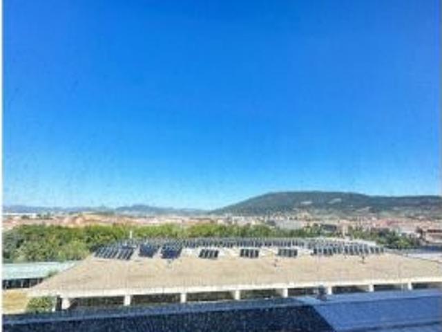 Se alquila habitación en piso compartido en Pamplona