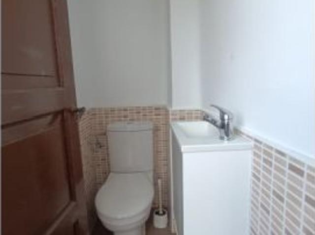 Se alquila habitación en piso compartido en Pamplona