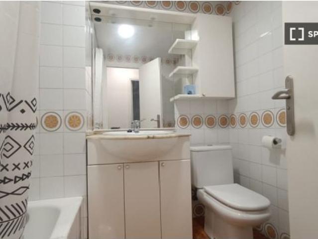 Se alquila habitación en piso compartido en Pamplona