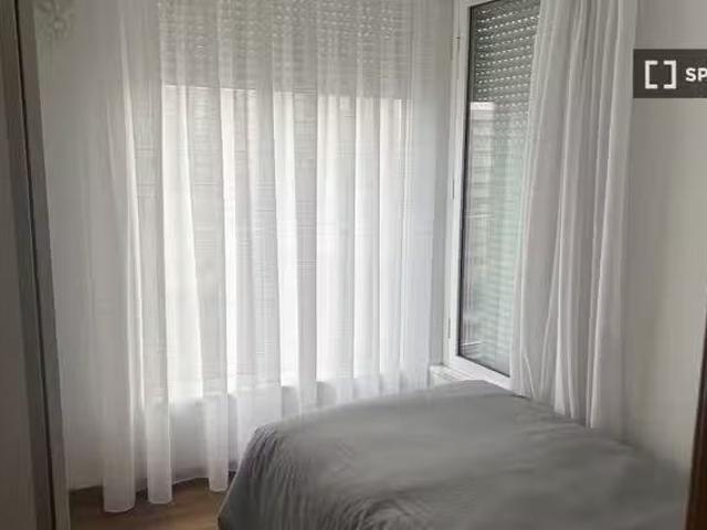 Se alquila habitación en piso compartido en Sant Adrià de Besòs