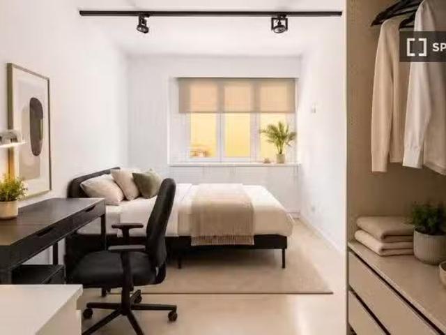 Se alquila habitación en piso compartido en Sant Gervasi Galvany