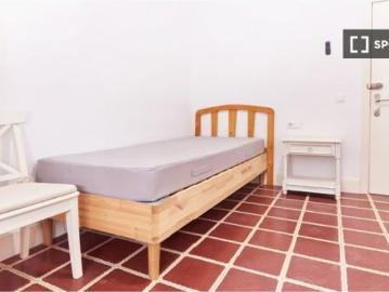 Se alquila habitación en piso compartido en Sevilla