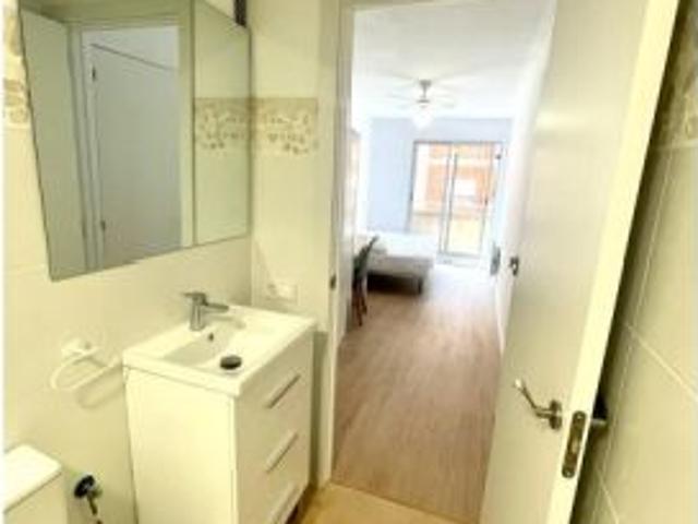 Se alquila habitación en piso compartido en Valencia