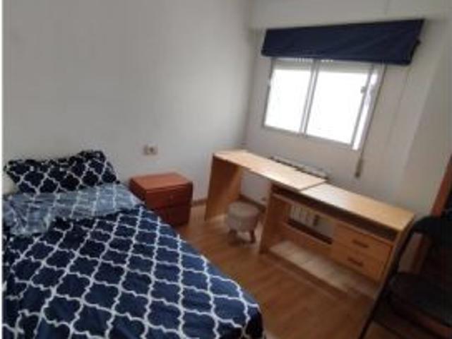Se alquila habitación en piso compartido en Valencia