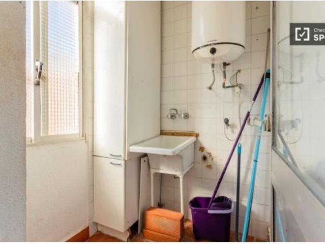 Se alquila habitación en piso compartido en Valencia
