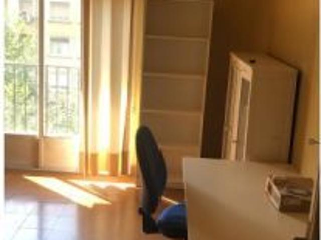 Se alquila habitación en piso compartido en Zaragoza