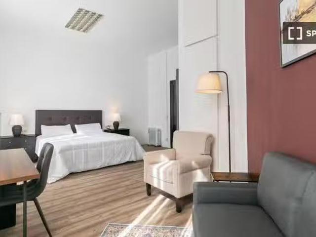 Se alquila habitación en piso compartido, la Dreta de l'Eixample