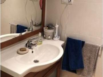 Se alquila habitación en piso de 4 dormitorios en Cartagena, Murcia