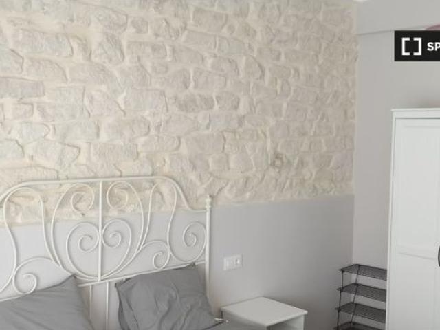 Se alquila habitación en piso de 4 dormitorios en Sant Blai, Alicante