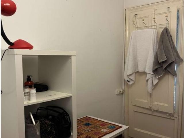Se alquila habitación en piso de 4 dormitorios, Les Corts, Barcelona