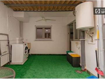 Se alquila habitación en piso de 4 habitaciones en Xirivella, Valencia