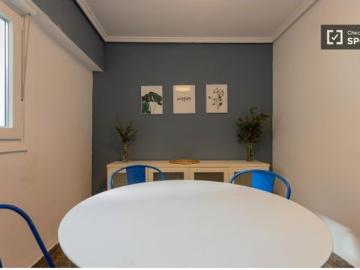 Se alquila habitación en piso de 4 habitaciones en Xirivella, Valencia