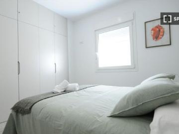 Se alquila habitación en piso de 4 habitaciones en El Pópulo, Cádiz