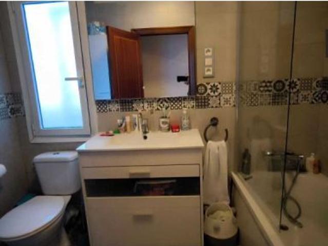 Se alquila habitación en piso de 4 habitaciones en Sagunto, Valencia