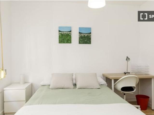 Se alquila habitación en piso de 5 habitaciones en Casco Antiguo, Zaragoza