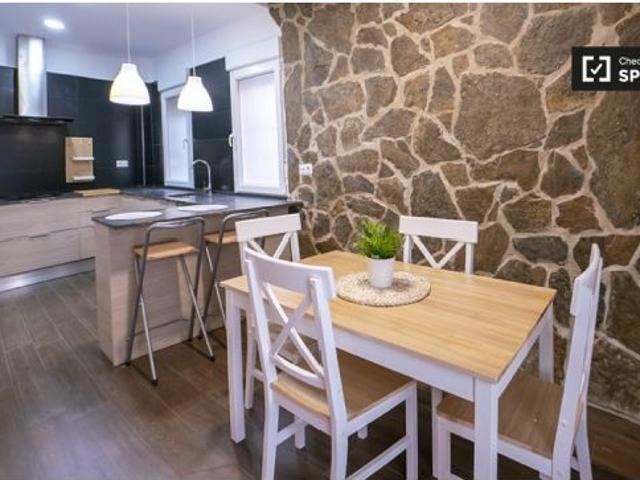 Se alquila habitación en piso de 3 dormitorios en Burjassot, Valencia