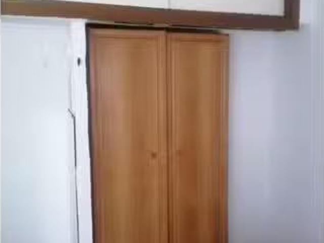 Se alquila habitación en piso de 3 dormitorios en Sevilla
