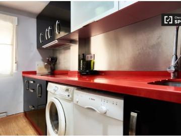 Se alquila habitación en piso de 3 dormitorios en Sevilla