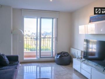Se alquila habitación en piso de 3 dormitorios en Soternes, Valencia