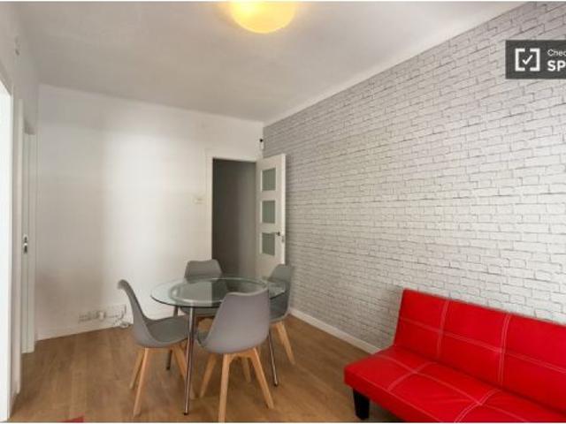 Se alquila habitación en piso de 3 habitaciones en El Prat De Llobregat