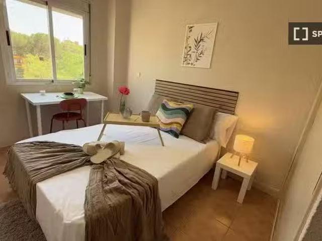 Se alquila habitación en Puerta del Ángel, Madrid